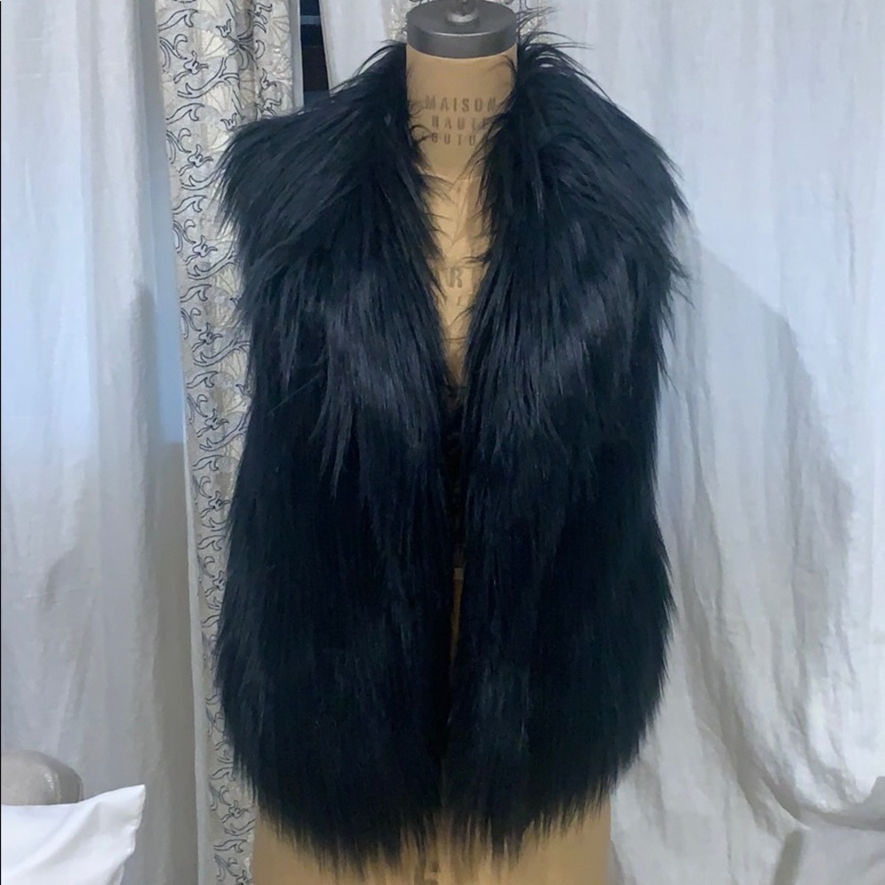 Burning Torch St.Denis cocoon faux fur vest.BNWT